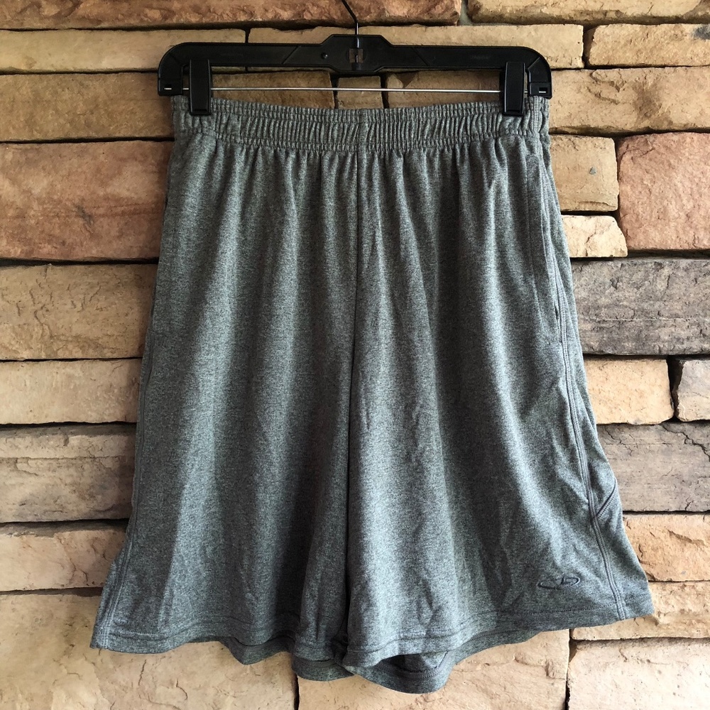 Champion Duo Dry grey active shorts Like New Medium